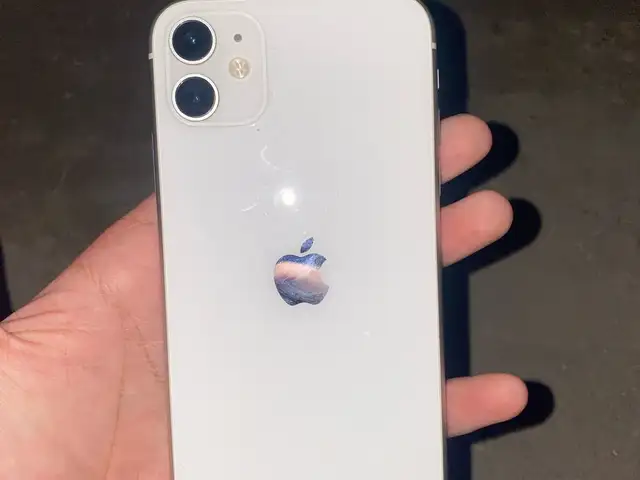 Apple iPhone 11, 128 gb, White, Исфара