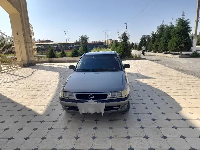 Opel Astra F