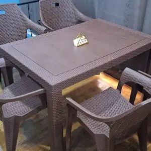 Стол стулья, Хуҷанд