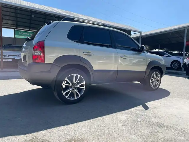 Порог от Hyundai Tucson, Хуҷанд