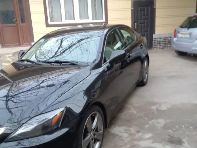Lexus IS series