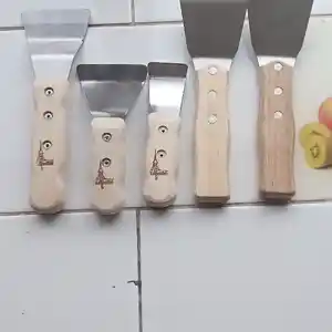 Шпатель барои задани натяжной потолок, Ашт