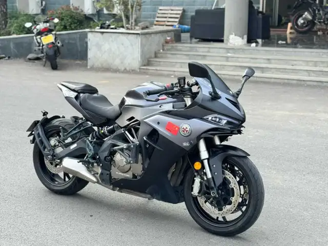 Мотоцикл QJMotor 600 на заказ, Душанбе