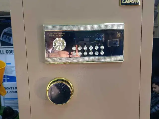 Сейф, Душанбе