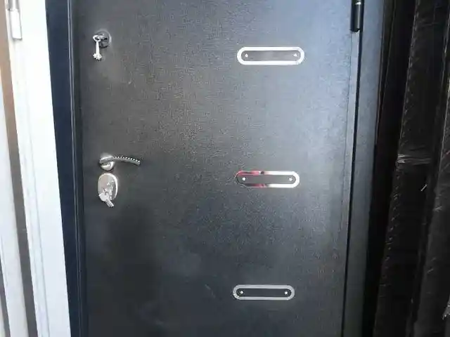 Железная дверь, Душанбе