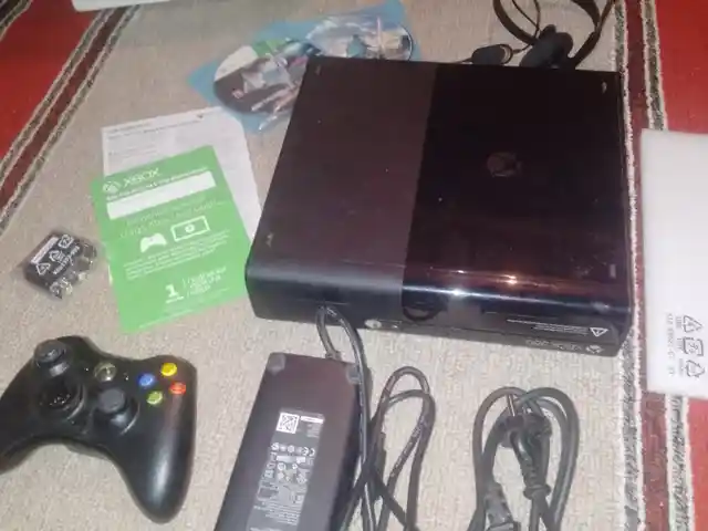 Игровая приставка Xbox 360, Восе