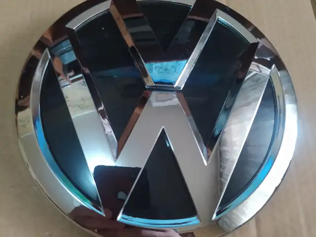 Значок Volkswagen, Худжанд