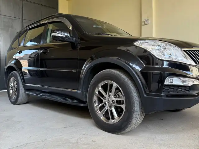 Ssang Yong Rexton