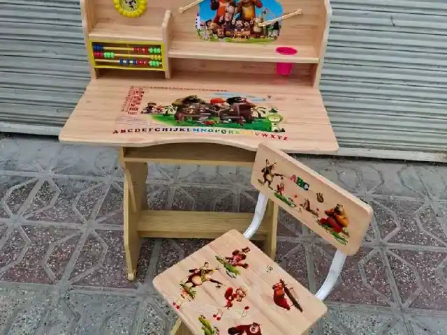 Детская парта, Душанбе