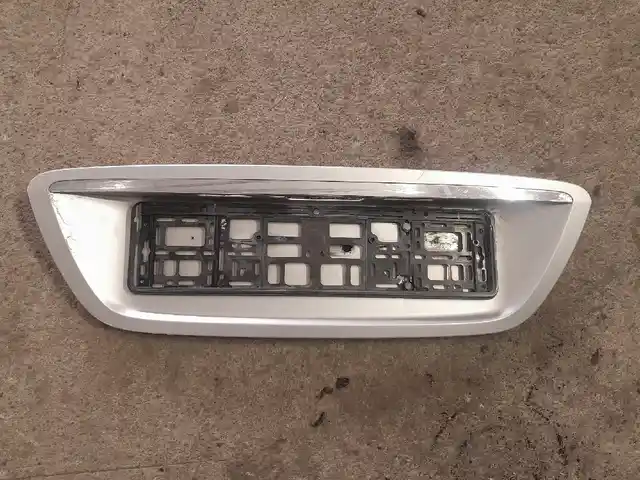 Декоративная деталь багажника Меrcedes-Benz W220, Худжанд
