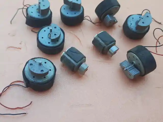 Моторчики от джойстика PS, Хуҷанд