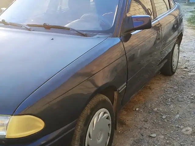 Opel Astra F
