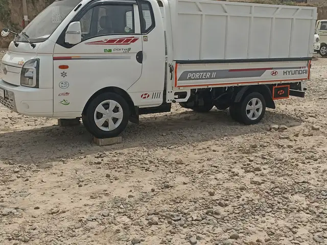 Бортовой автомобиль Hyundai Porter, 2017, Куляб