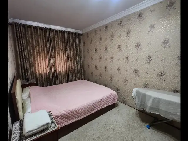 2-комн. квартира, 2 этаж, 70м², тарафи универмаг, Хуҷанд