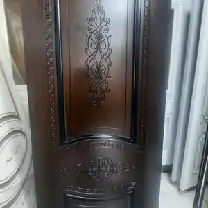 Дверь из Шпона, Душанбе