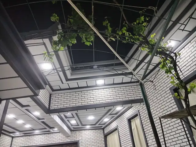 Устои тунукафон, Хуҷанд