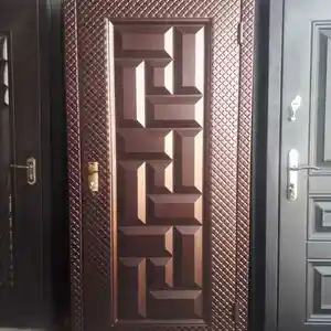 Железная дверь, Душанбе