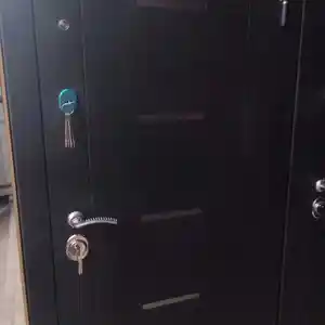 Дверь, Душанбе