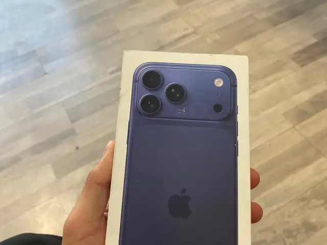 Apple iPhone 17 Pro Max, 256 gb, Deep Blue, Душанбе