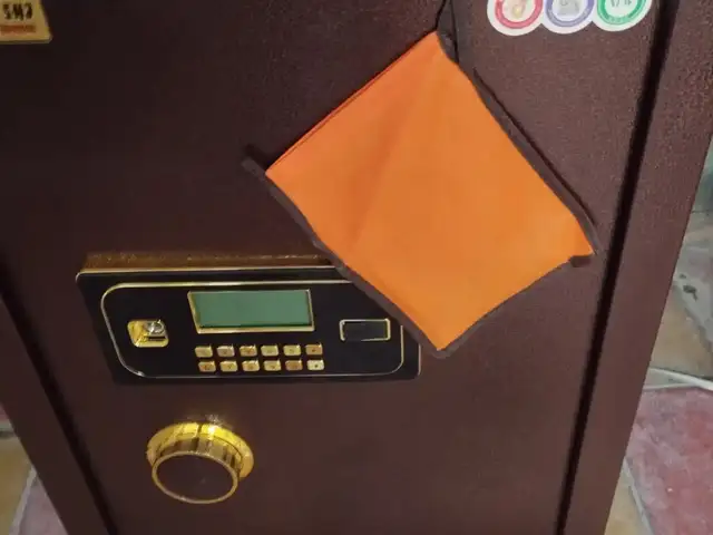 Сейф, Душанбе
