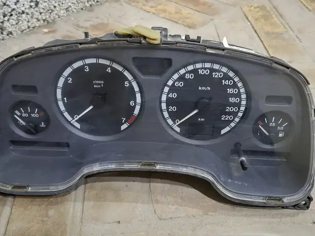 Щитокприбор для Opel Astra G, Худжанд