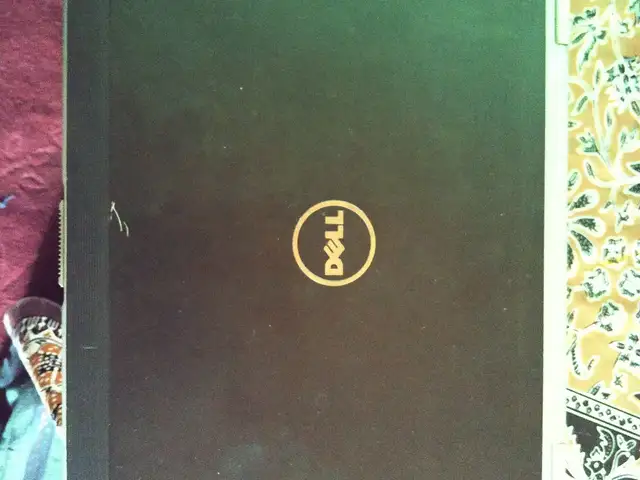Ноутбук DELL, Вахдат