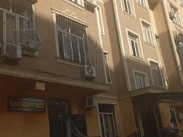 Комната в 2-комн. квартире, 7 этаж, 88м², Караболо, Душанбе