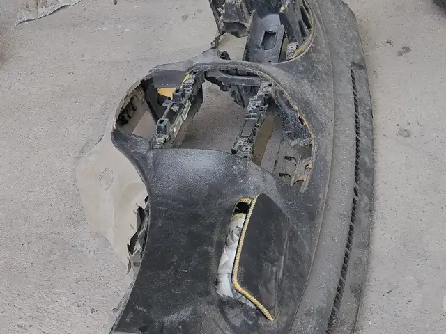 Салон авто на Hyundai, Турсунзода