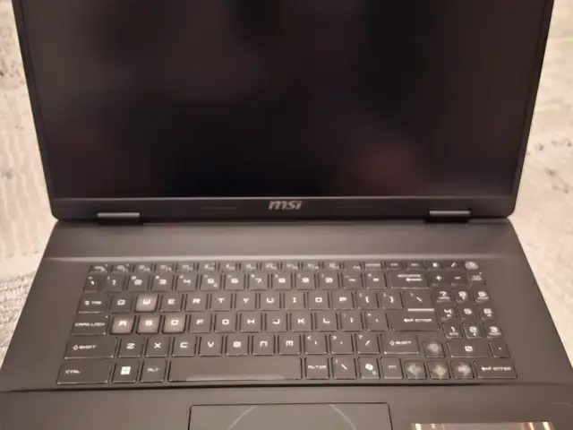 Ноутбук MSI Crosshair 18 HX AI 2025, Душанбе