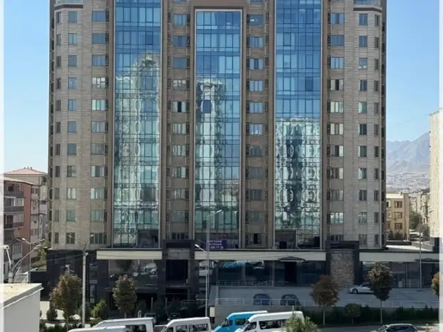 Помещение под свободное назначение, 102м², 19мкр, Хуҷанд