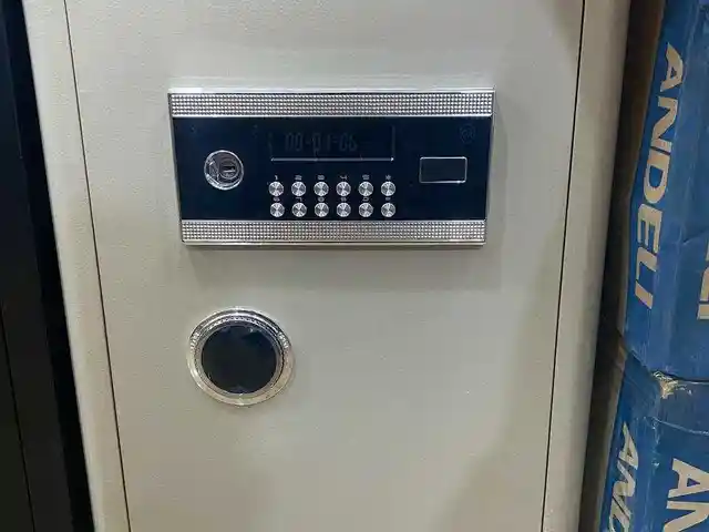 Сейф, Душанбе