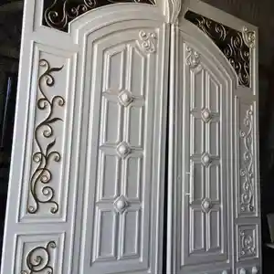 Кованые ворота, Худжанд