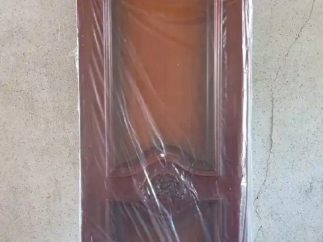 Дверь, Душанбе