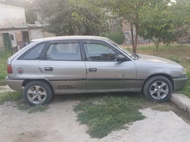 Opel Astra F