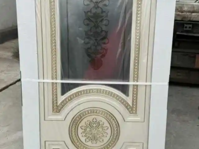Дверь классика, Душанбе