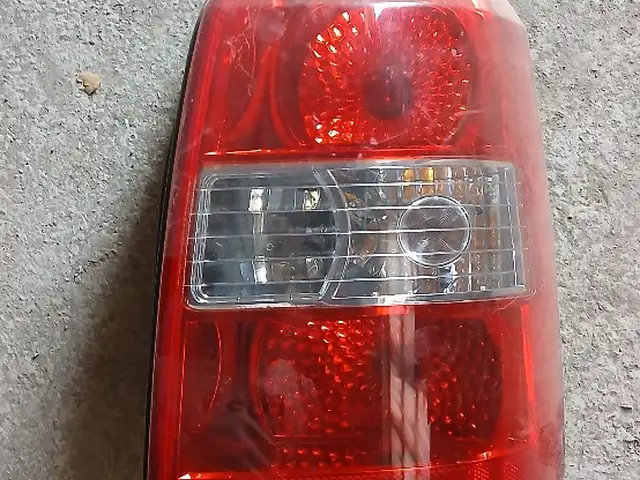 Фара от Hyundai Tucson, Худжанд