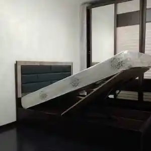 Кровать двуспальная, Душанбе