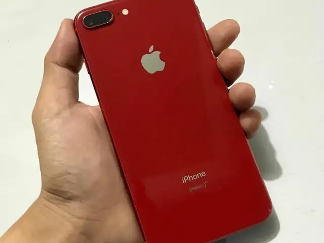 Apple iPhone 8 plus, 64 gb, Product Red, Хуҷанд