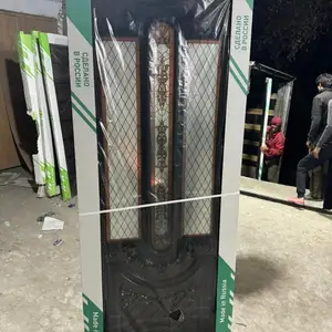 Дверь из шпона, Душанбе