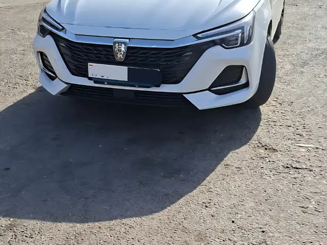 Roewe i6