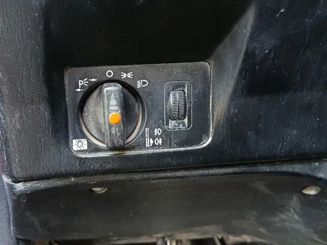 Переключатель от Mercedes-Benz, Худжанд