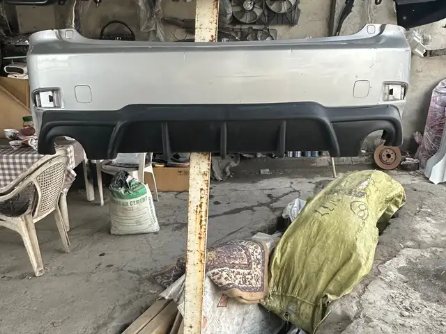 Задний бампер на Lexus is 250, Душанбе