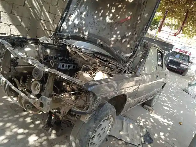 Mercedes-Benz 190, Турсунзаде