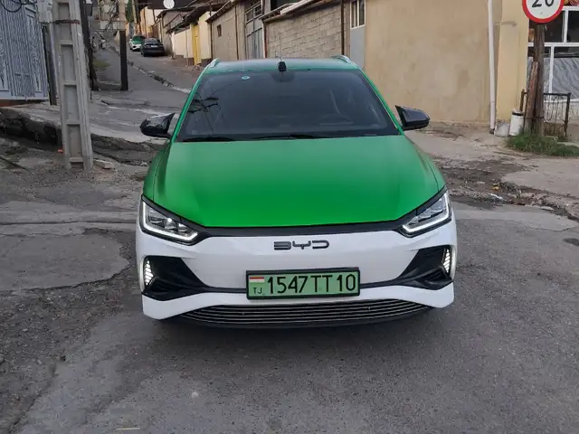 BYD E2