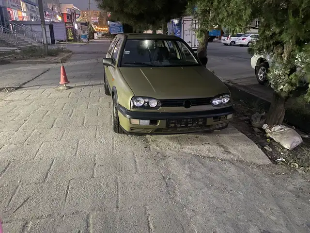 Volkswagen Golf