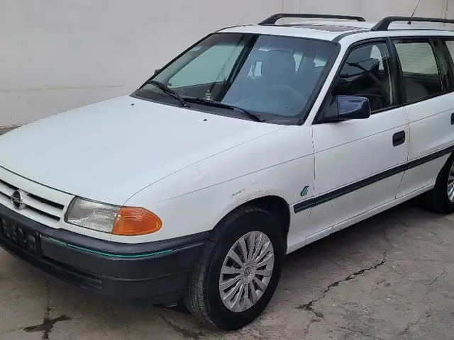 Opel Astra F