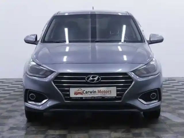 Лобовое стекло на Hyundai Solaris 2017, Истаравшан