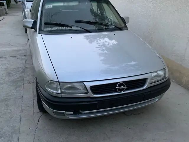 Opel Astra F