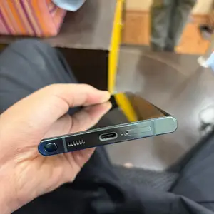 Samsung Galaxy S22 ultra, Хуҷанд