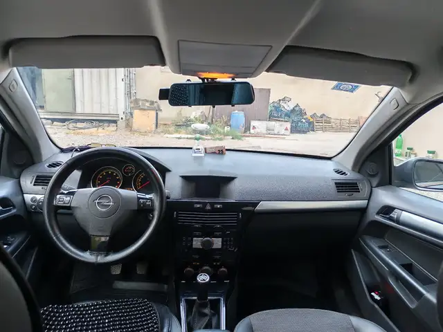 Opel Astra H